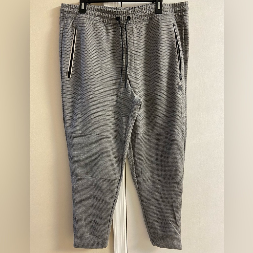 Spyder Active grey stretchy breathable quick dry sweatpants/joggers. XL.‎ NWT